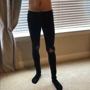 SPRAY ON SKINNY TOPMAN JEANS!